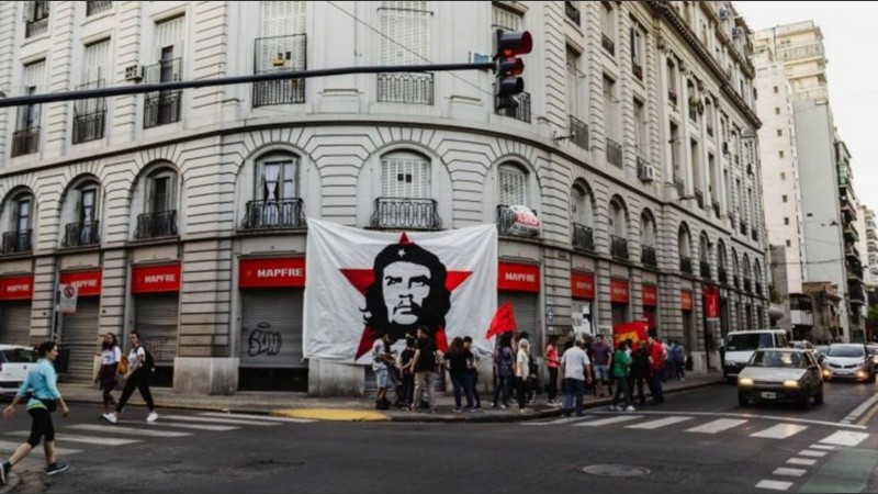 Polémica por un proyecto de homenaje al Che Guevara
